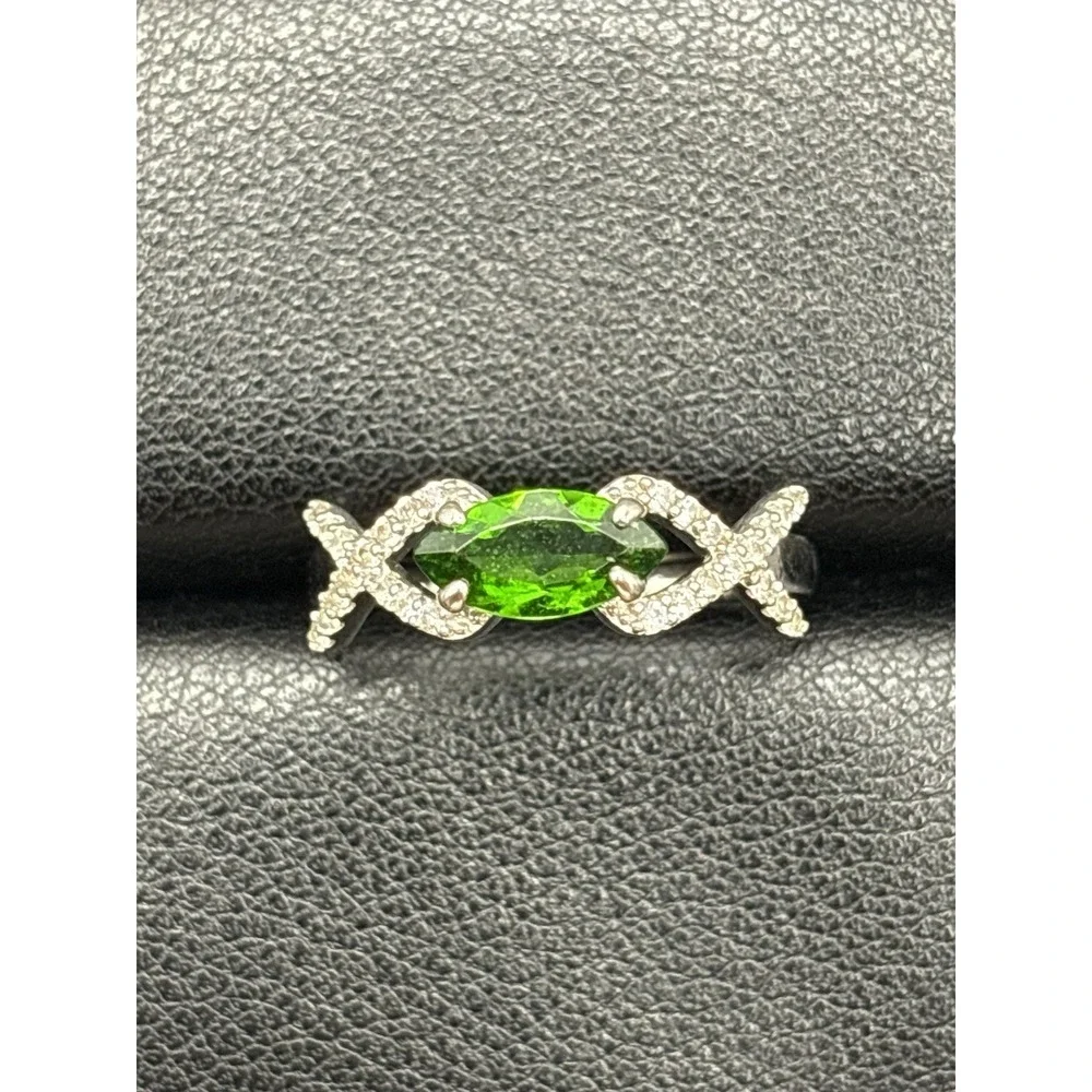 EUC Sterling Silver Chrome Diopside Ring Size 9 F9